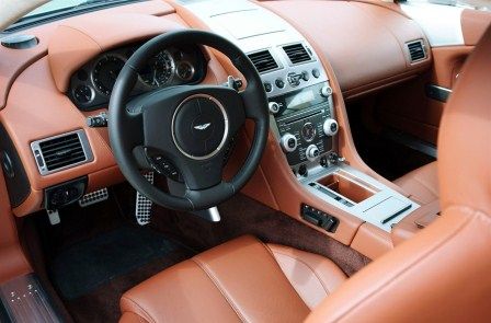 DB9 10